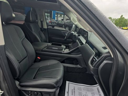 Used 2025 INFINITI QX80 Sensory w/ Exterior Package AWD/4WD image 25