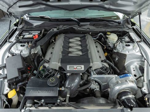 Used 2015 Ford Mustang GT image 15