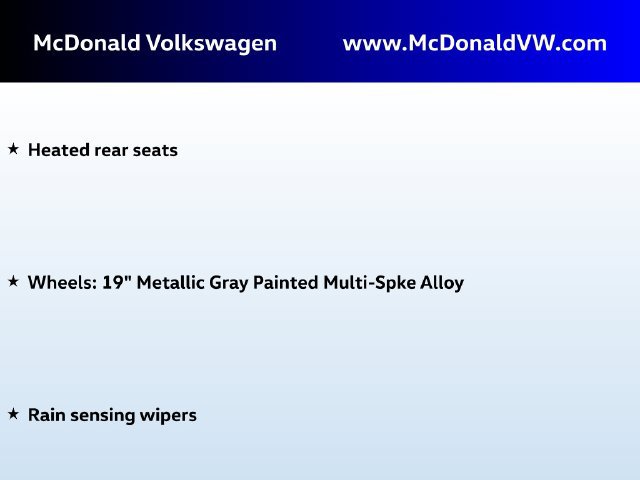 Used 2024 Volkswagen Golf R AWD/4WD image 3