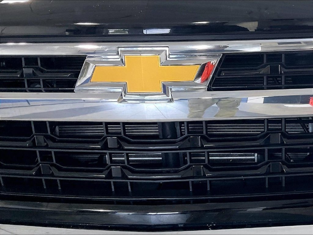 Used 2024 Chevrolet Silverado 1500 LT AWD/4WD image 32