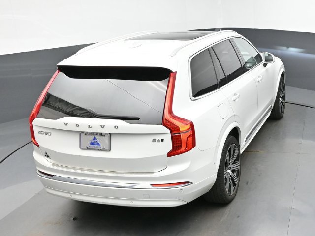 Used 2025 Volvo XC90 B6 Plus w/ Protection Package Premier AWD/4WD image 21