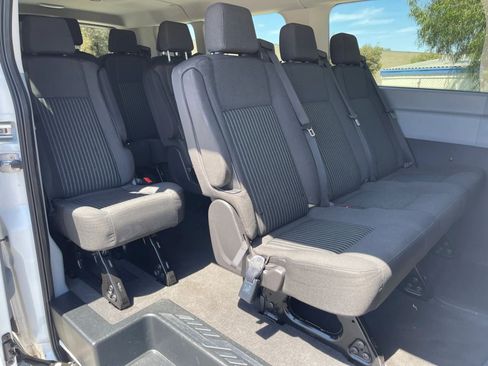 Used 2018 Ford Transit 350 XLT RWD image 19