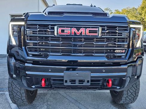 Used 2024 GMC Sierra 2500 AT4 w/ Technology Package image 9