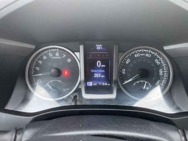 Used 2017 Toyota Tacoma SR5 w/ Tow Package AWD/4WD image 9