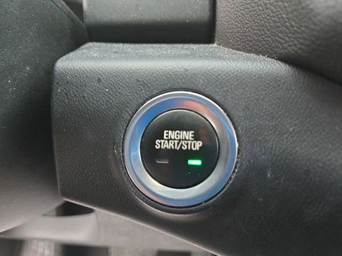 Used 2021 GMC Terrain SLE w/ Driver Convenience Package image 19