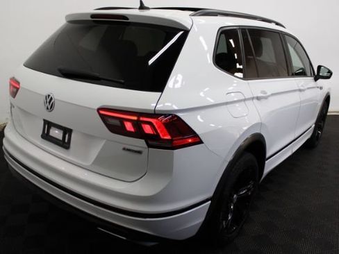 Used 2019 Volkswagen Tiguan SEL Premium R-Line AWD/4WD image 7