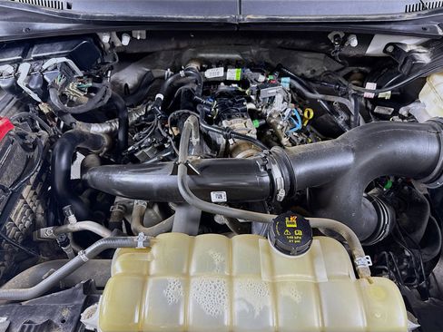 Used 2020 Ford F150 XLT w/ Equipment Group 302A Luxury image 38