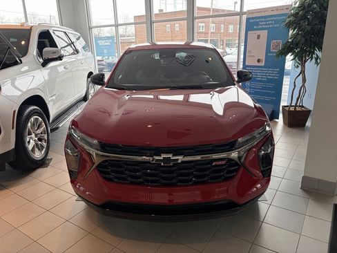 New 2026 Chevrolet Trax RS w/ Driver Confidence Package image 3