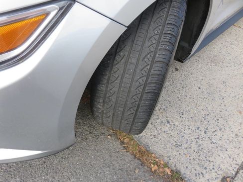 Used 2017 Ford Mustang Premium image 29