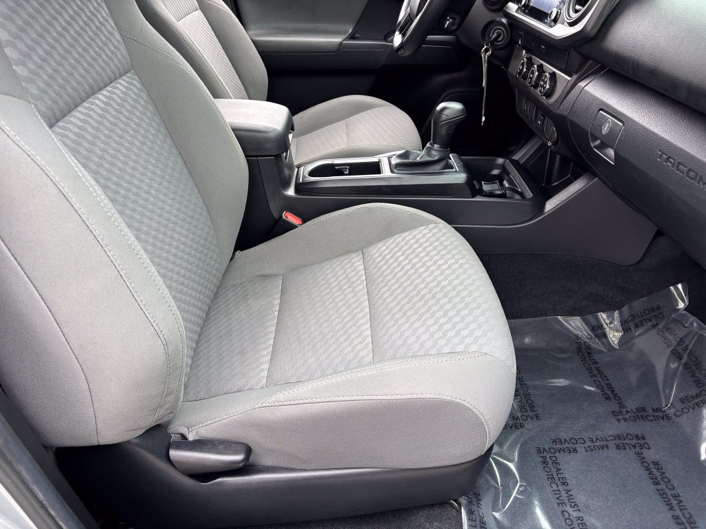 Used 2022 Toyota Tacoma SR w/ SR Convenience Package RWD image 34