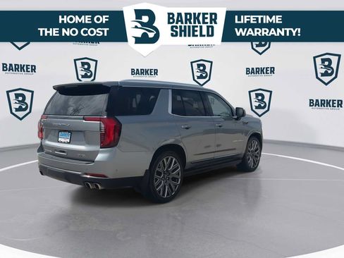 Used 2025 GMC Yukon Denali Ultimate AWD/4WD image 9