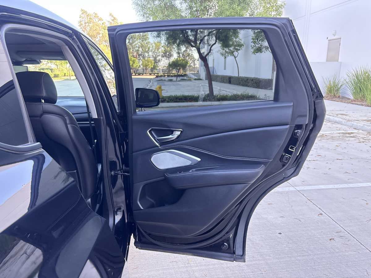 Used 2019 Acura RDX w/ Technology Package FWD image 13