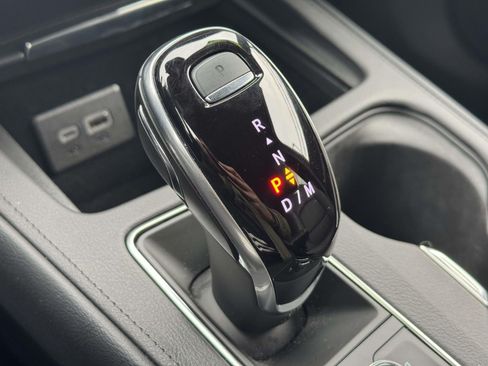 Used 2025 Cadillac XT4 Premium Luxury AWD/4WD image 13