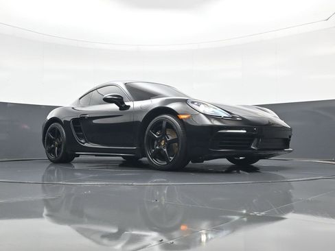 Used 2018 Porsche 718 Cayman image 14