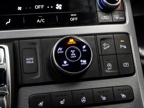 Used 2024 Hyundai Palisade Calligraphy image 20