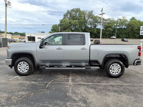 New 2026 Chevrolet Silverado 2500 LT w/ Convenience Package AWD/4WD image 6