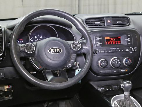 Used 2014 Kia Soul image 2