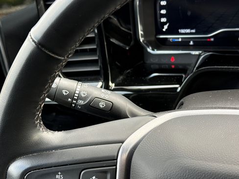 Used 2023 GMC Sierra 1500 Elevation image 32