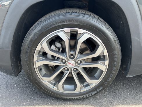 Used 2019 GMC Terrain SLT w/ Preferred Package FWD image 11