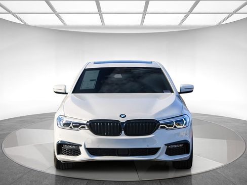 Used 2020 BMW 530e xDrive w/ M Sport Package image 6