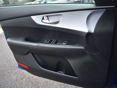 Used 2024 Kia Forte LXS w/ LXS Technology Package image 27