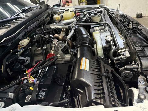 Used 2024 Ford F450 Lariat w/ Chrome Package AWD/4WD image 34