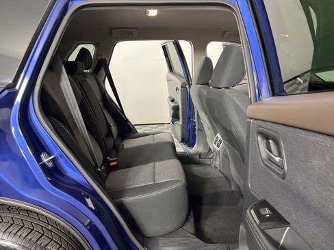 Used 2022 Nissan Rogue SV image 44