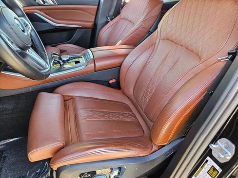 Used 2022 BMW X5 M50i image 15