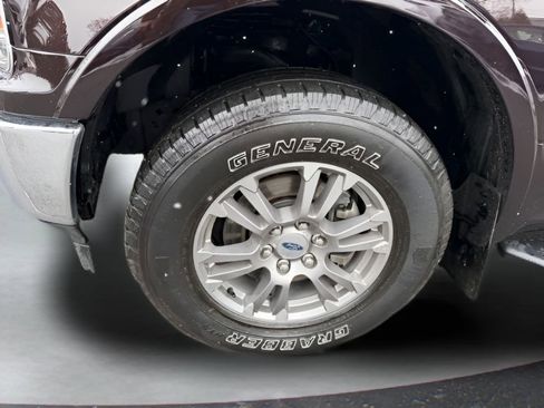 Used 2020 Ford F150 Lariat image 12