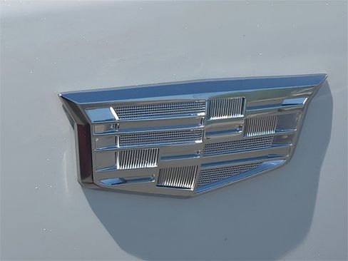 New 2025 Cadillac XT5 Premium Luxury w/ Technology Package image 9