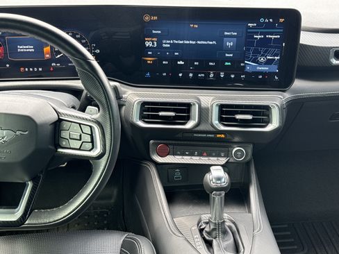 Used 2025 Ford Mustang GT Premium RWD image 29