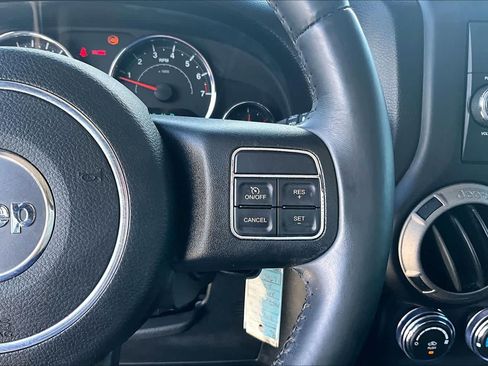 Used 2015 Jeep Wrangler Unlimited Sport w/ Quick Order Package 24S AWD/4WD image 21