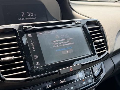 Used 2017 Honda Accord Touring image 23