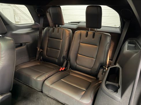 Used 2018 Ford Explorer Sport w/ Equipment Group 401A image 12