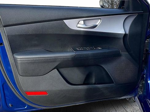 Certified 2024 Kia Forte LXS w/ LXS Technology Package image 18