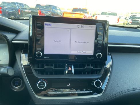 Used 2022 Toyota Corolla Cross LE image 16