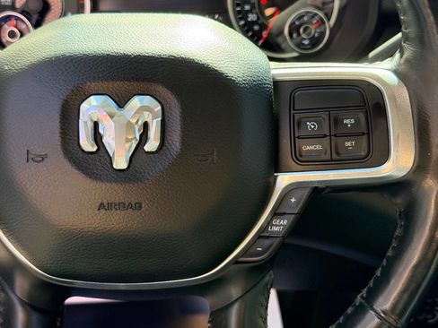 Used 2019 RAM 2500 Laramie image 29