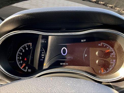 Used 2021 Jeep Grand Cherokee Laredo X RWD image 19
