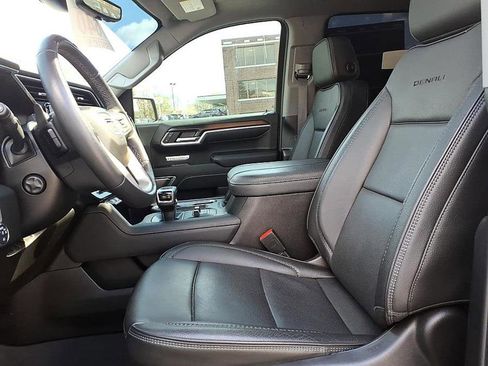 Used 2024 GMC Sierra 1500 Denali AWD/4WD image 19
