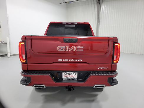 Used 2021 GMC Sierra 1500 AT4 w/ Technology Package AWD/4WD image 5