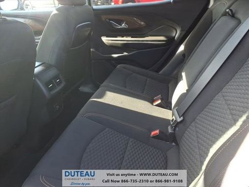 Used 2021 GMC Terrain SLE w/ Driver Convenience Package image 11