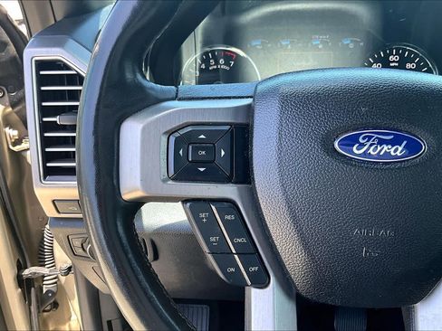 Used 2017 Ford F150 Platinum RWD image 23