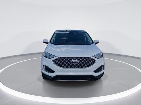 Used 2024 Ford Edge SEL w/ Convenience Package image 3