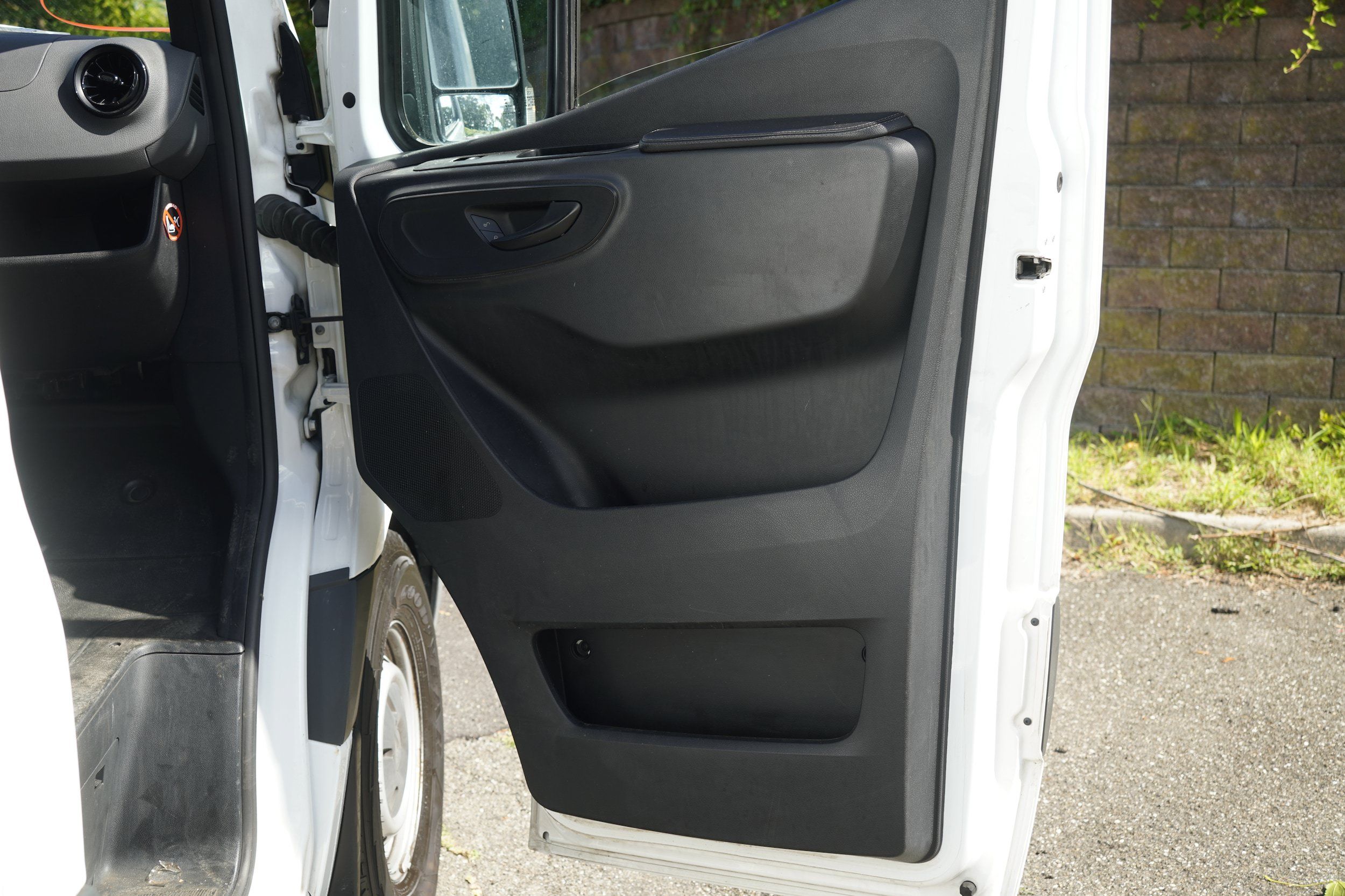 Used 2021 Mercedes-Benz Sprinter 2500 w/ Driver Convenience Package image 19