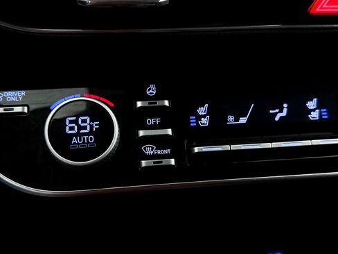 Used 2023 Hyundai Sonata Limited FWD image 27