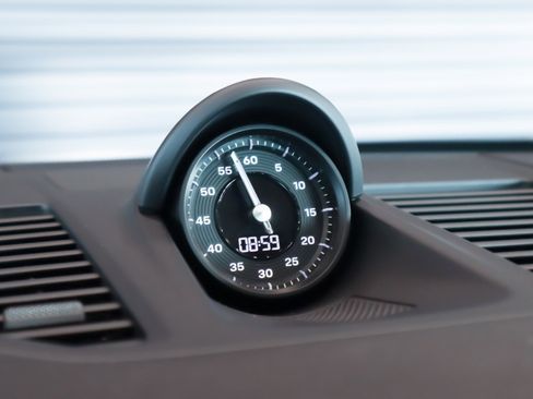 Used 2024 Porsche 911 Carrera GTS w/ Premium Package image 24