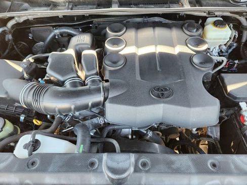 Used 2016 Toyota 4Runner Trail image 29