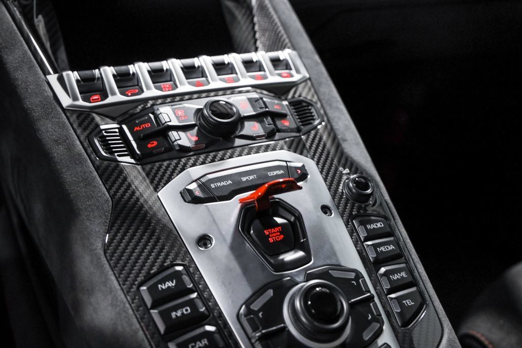 Used 2016 Lamborghini Aventador LP 700-4 AWD/4WD image 33