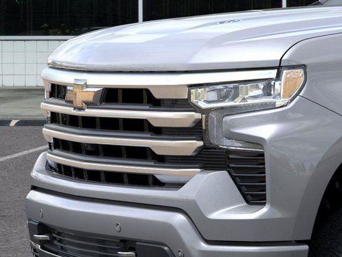 New 2026 Chevrolet Silverado 1500 High Country w/ High Country Premium Package AWD/4WD image 13