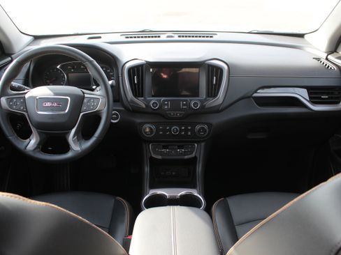 Used 2024 GMC Terrain AT4 image 23